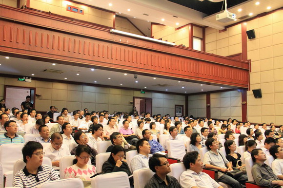 11.09.29 2012年国家自然科学基金申报启动会暨首场辅导报告会成功召开.jpg