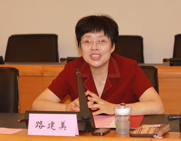 11.06.21 我校举行首批产业教授受聘仪式1.jpg